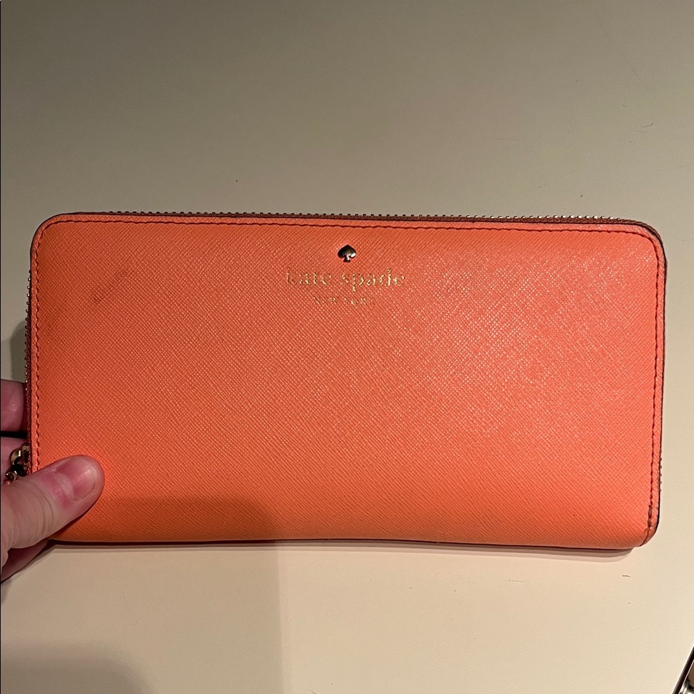 Kate Spade Vibrant Orange wallet